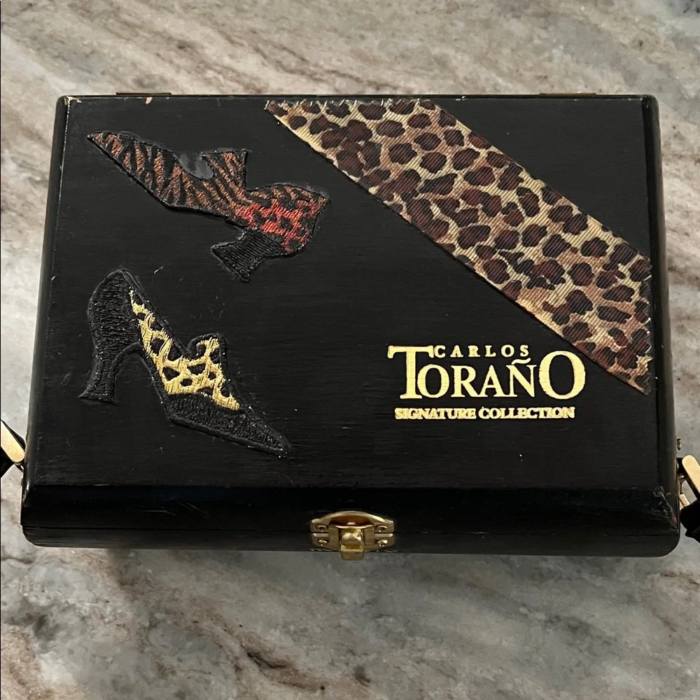 Vintage Cigar Box Purse - Picture 3 of 11